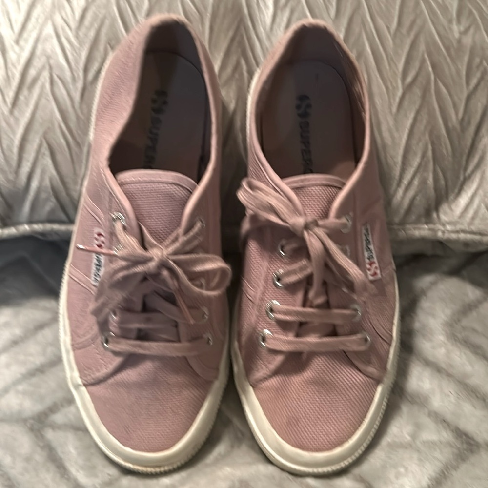 Superga tennies